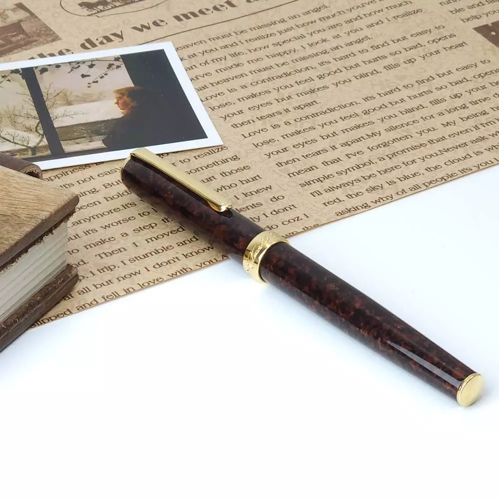 ایده هدیه های خاص برای مناسبت های خاص 2 خرید خودنویس