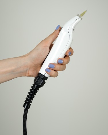 رفع چین و چروک صورت با کربوکسی تراپی رفع چین و چروک صورت با کربوکسی تراپی