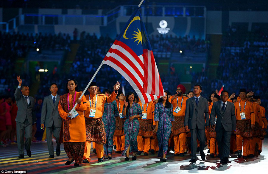 رازهای ماندگاری و زیبایی در تولید پرچم‌های تشریفاتی و تبلیغاتی