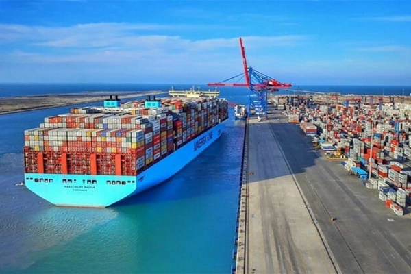 یکی از بندرهای مهم بازرگانی در خلیج فارس