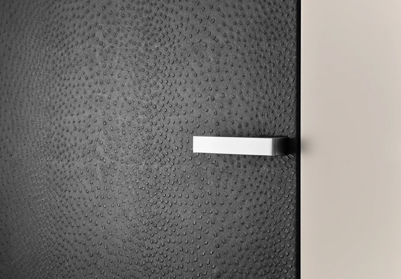 درب چرمی مدرن