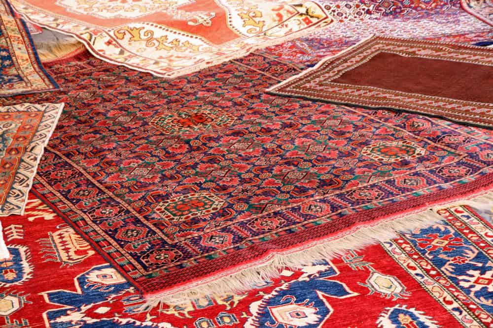 انتخاب سبک و طرح مبلمان برای فرش لاکی