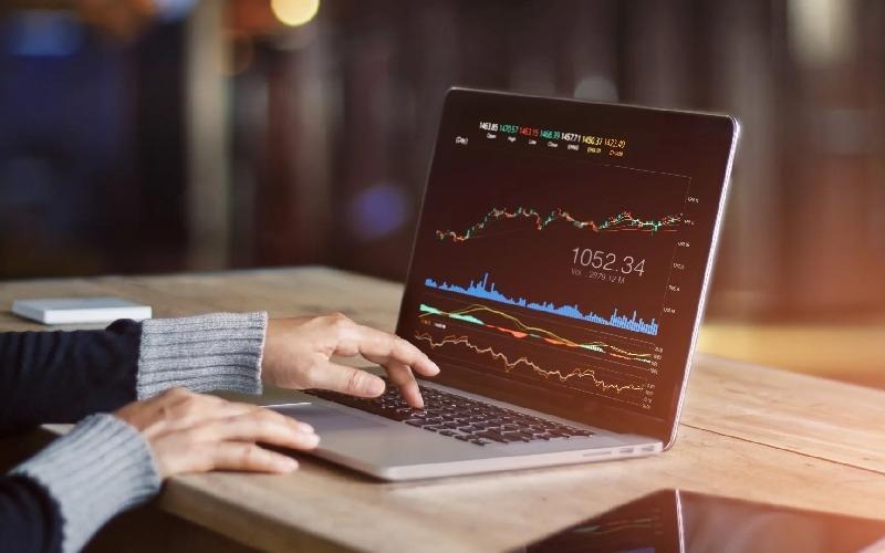 لپ تاپ اپل مخصوص ترید در فارکس لپ تاپ اپل مخصوص ترید در فارکس