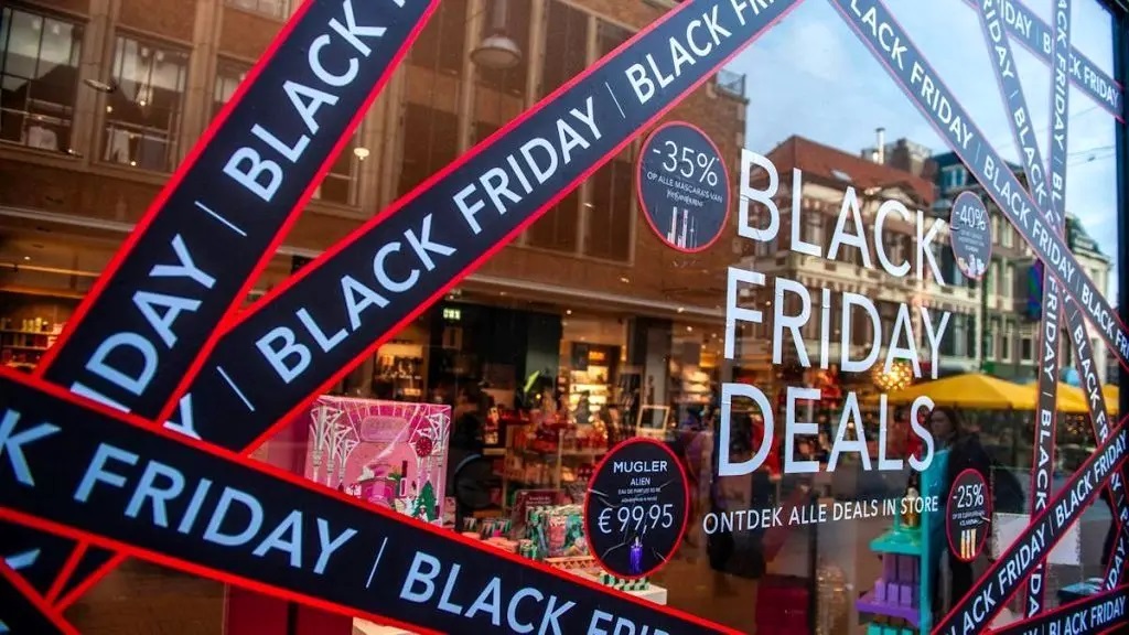 گزارش بلک‌ فرایدی 1404 تپسل؛ تازه‌ترین روندهای تبلیغات دیجیتال منتشر شد