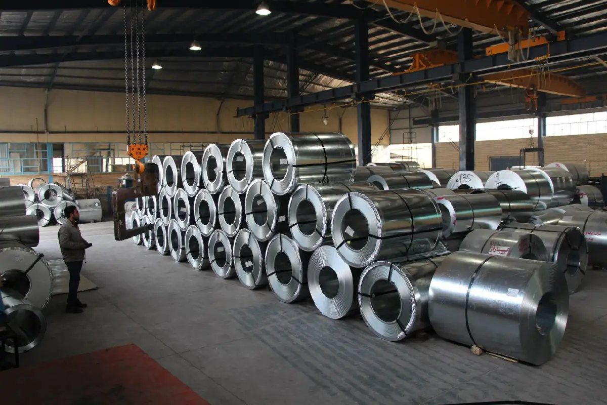 بازار آهن چگونه تغییر میکند؟ معرفی فاکتورهای مؤثر و موقعیتهای سرمایهگذاری