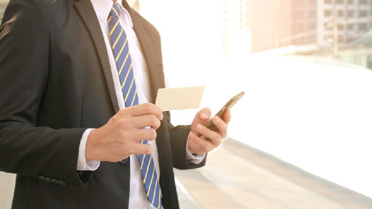 بهترین بانکهای دبی برای افتتاح حساب توسط افراد غیرمقیم