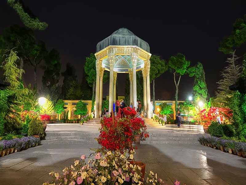 در کدام منطقه شیراز هتل بگیریم؟