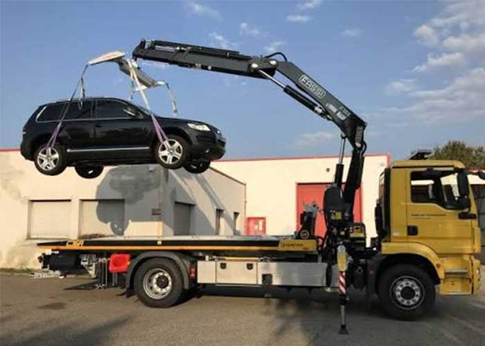 راهنمای حمل خودروهای خراب و تصادفی؛ کدام روش برای انتقال خودرو مناسبتر است؟